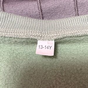 Elegant Mint Green Women's Crew Neck Sweater